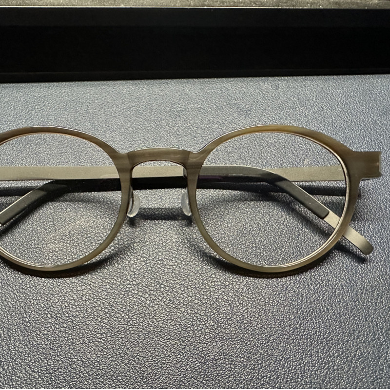 Buffalo Horn Titanium Glasses  - đánh giá và giá Men Accessories Hk